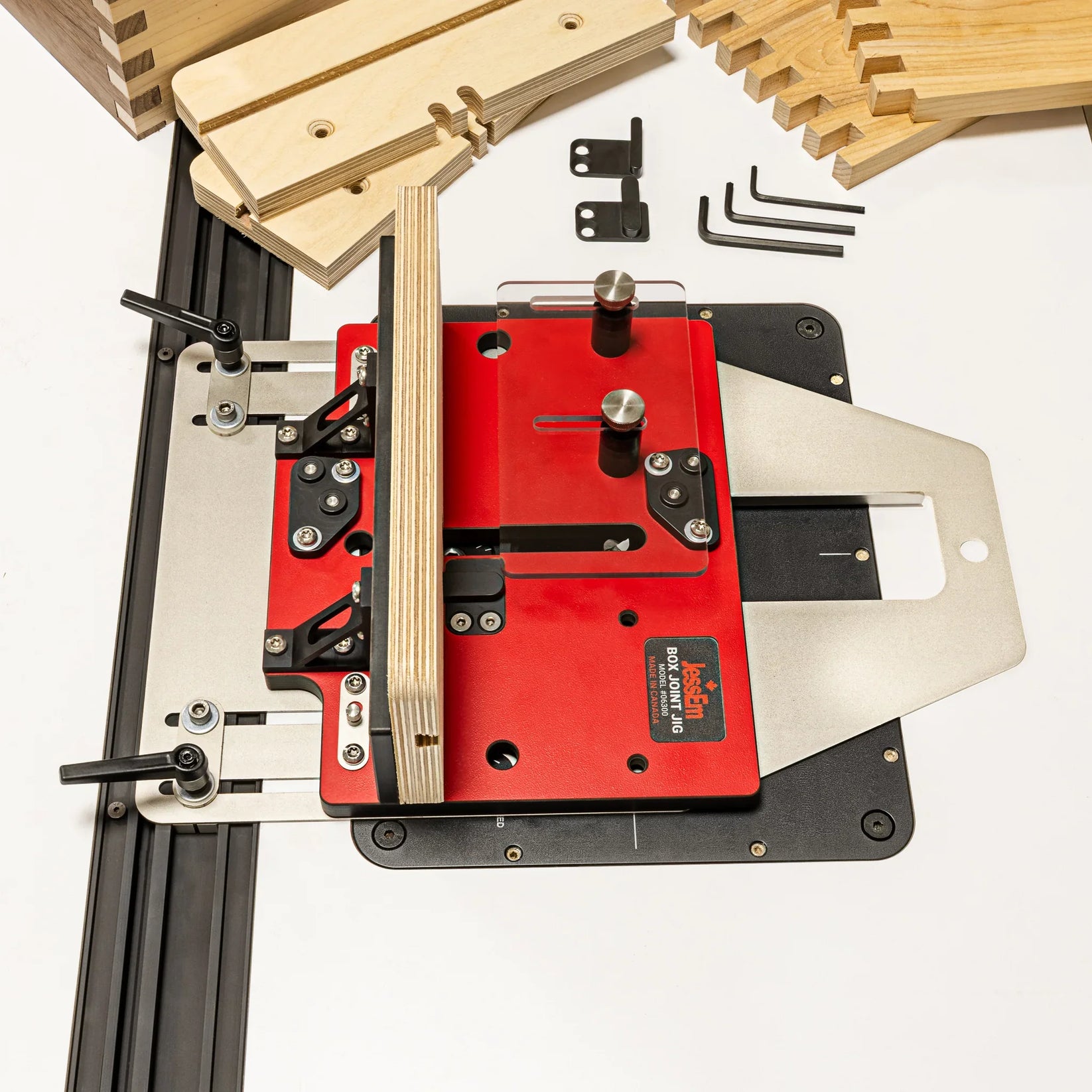 Router Jig Router Lift Box Joint Jig for Router Tables – JessEm Tool Company